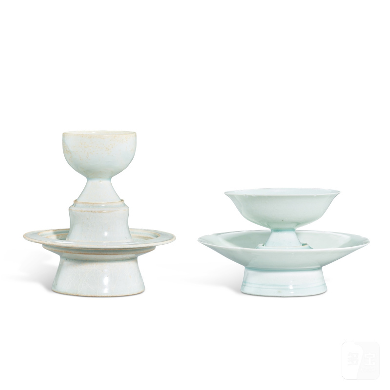 Two qingbai-glazed cups and cup stands, Song dynasty | 宋 青白釉高足盃及茶盞兩組 - 图2